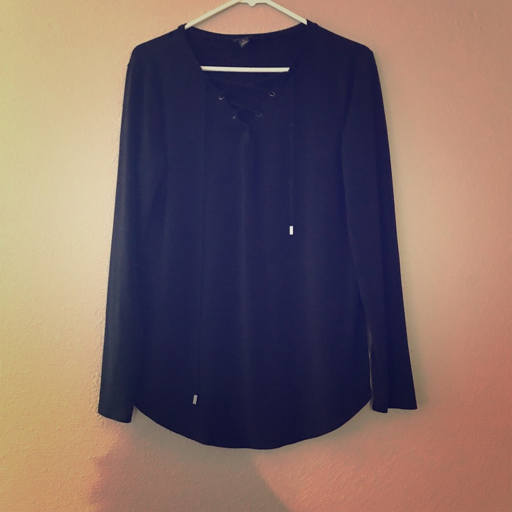 Worthington black tie top